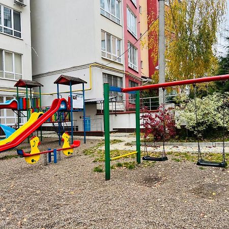Cozy Apartment In Chisinau Exterior photo