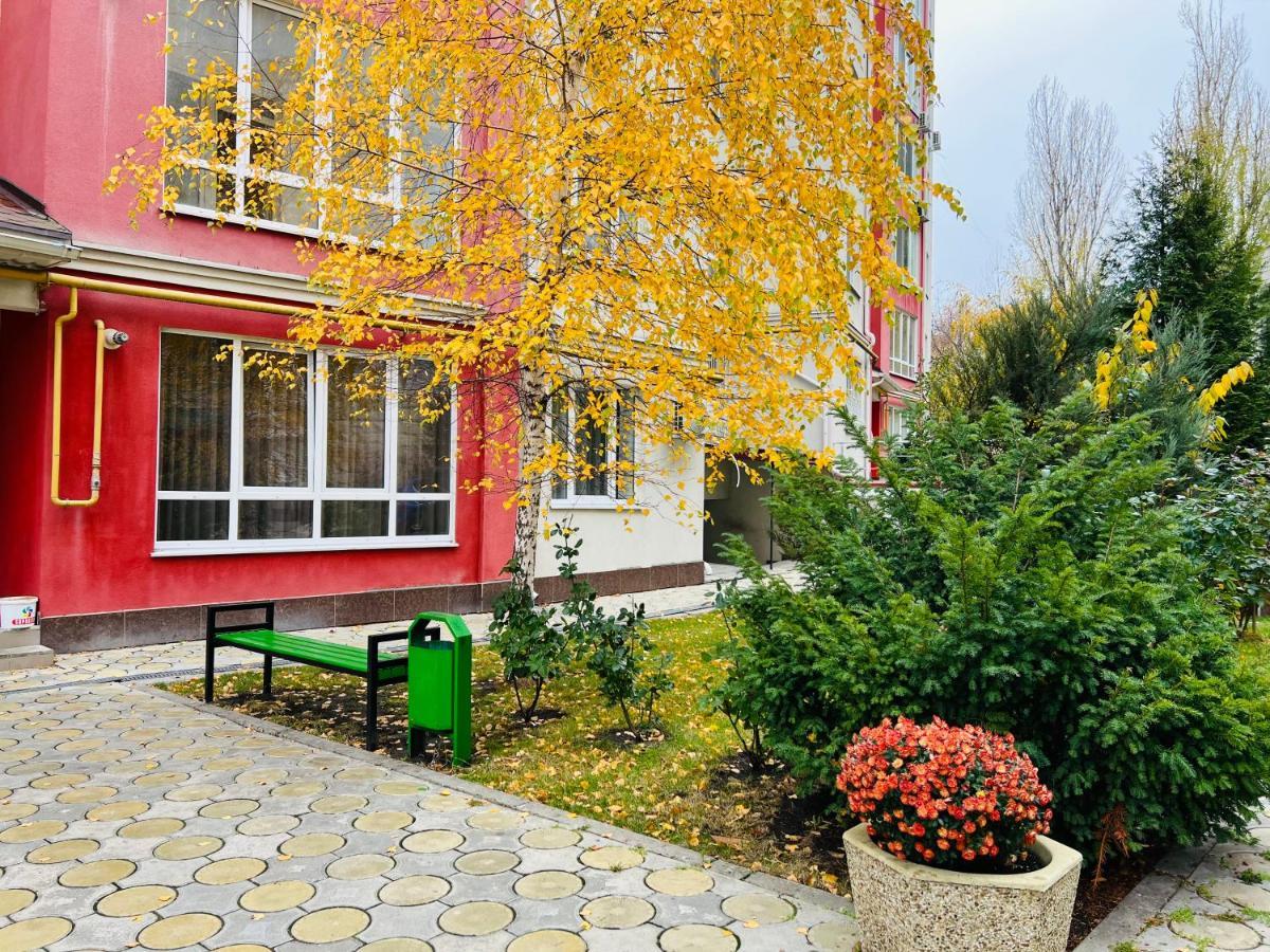 Cozy Apartment In Chisinau Exterior photo